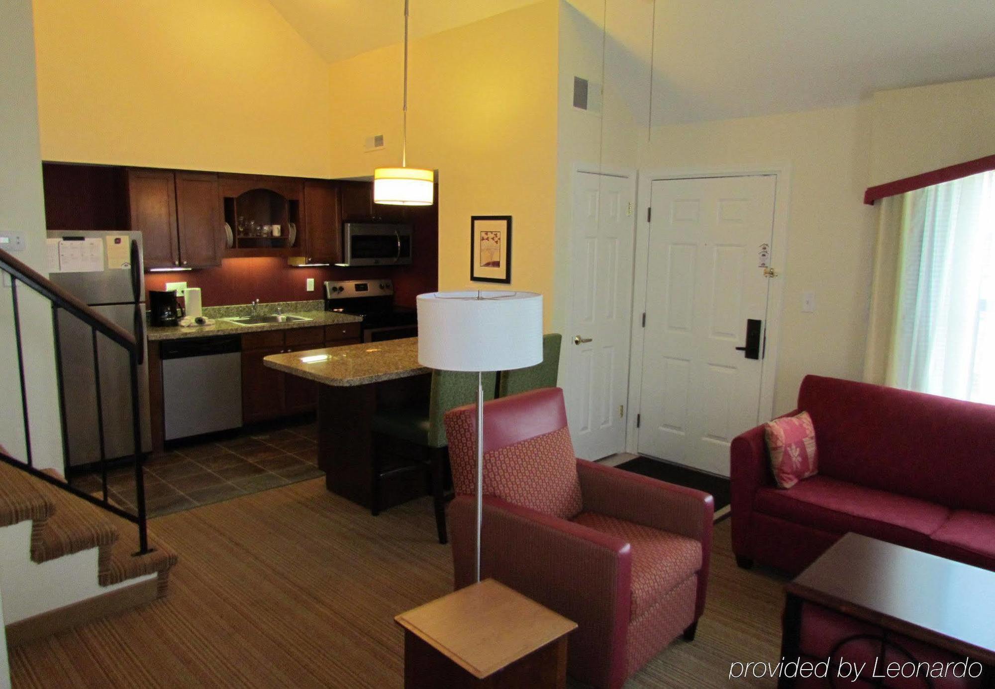 Residence Inn Louisville East Quarto foto